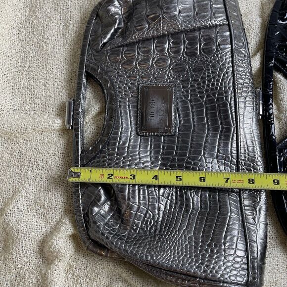 Lot of 2 Nicole Miller Faux Exotic Leather Clutch Kiss Lock‎ Black/silver - Picture 4 of 9
